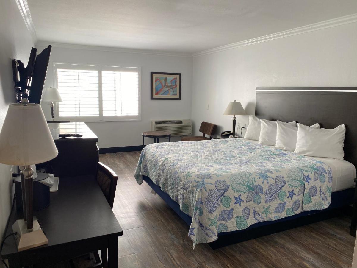 Ocean Surf Inn & Suites ฮันติงตันบีช ภายนอก รูปภาพ