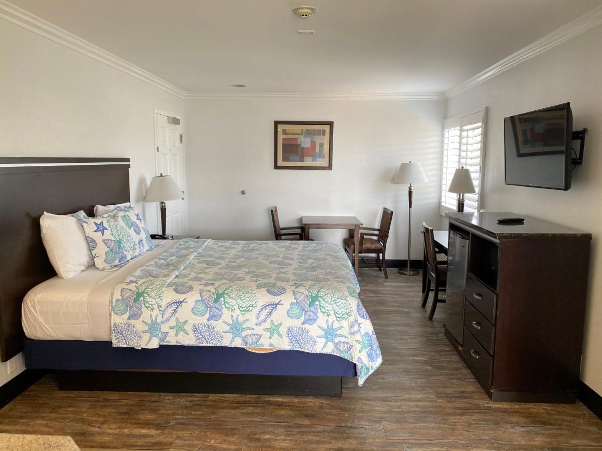 Ocean Surf Inn & Suites ฮันติงตันบีช ภายนอก รูปภาพ